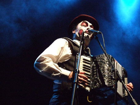 View larger image View larger image