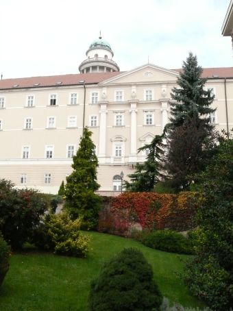 View larger image View larger image