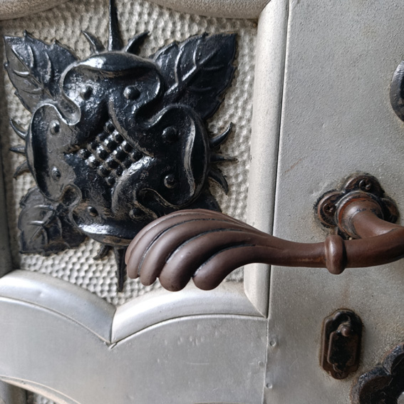 View larger image View larger image