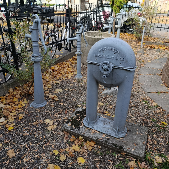 View larger image View larger image