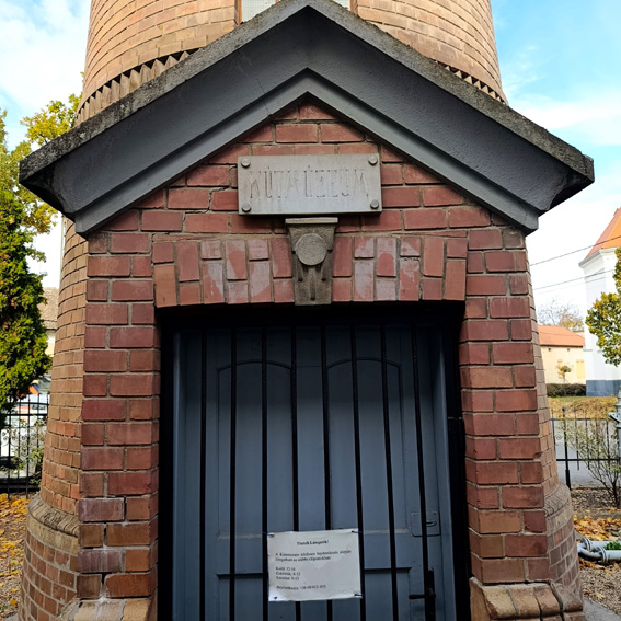 View larger image View larger image