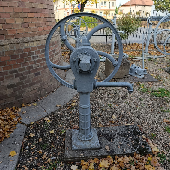 View larger image View larger image