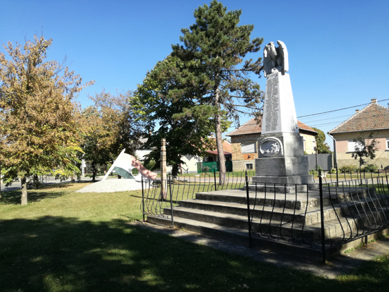 View larger image View larger image