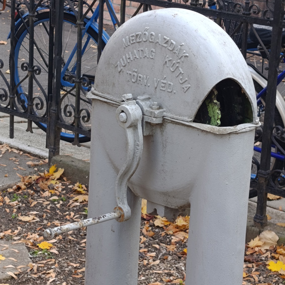 View larger image View larger image