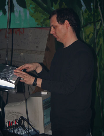 View larger image View larger image